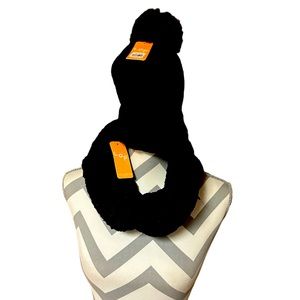 NWT SCARF & HAT SET BOUTIQUE BLACK INFINITY